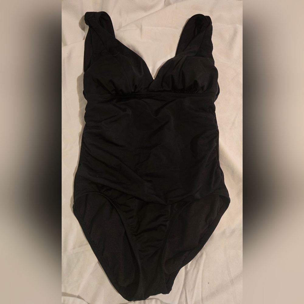 Time and Tru Black Full Piece Swimming Suit. Rouching For Stomach
